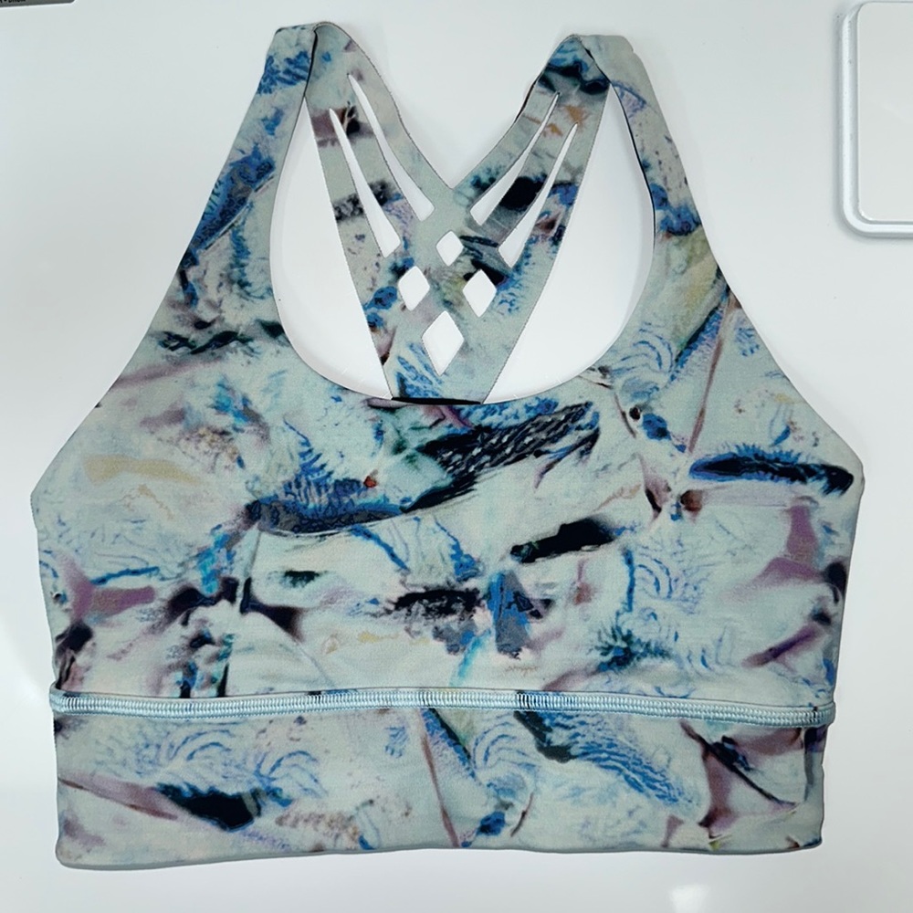 Lululemon sports bra